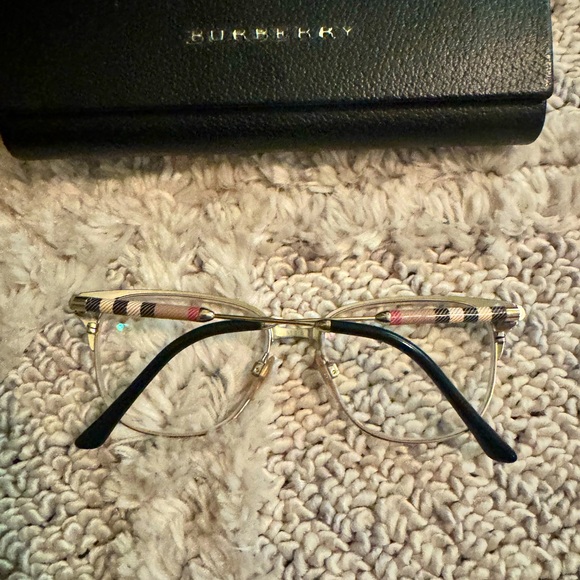 Burberry Authentic Pre- owned Women’s Black / Silver Frame B1313-Q 1237 - Picture 2 of 9